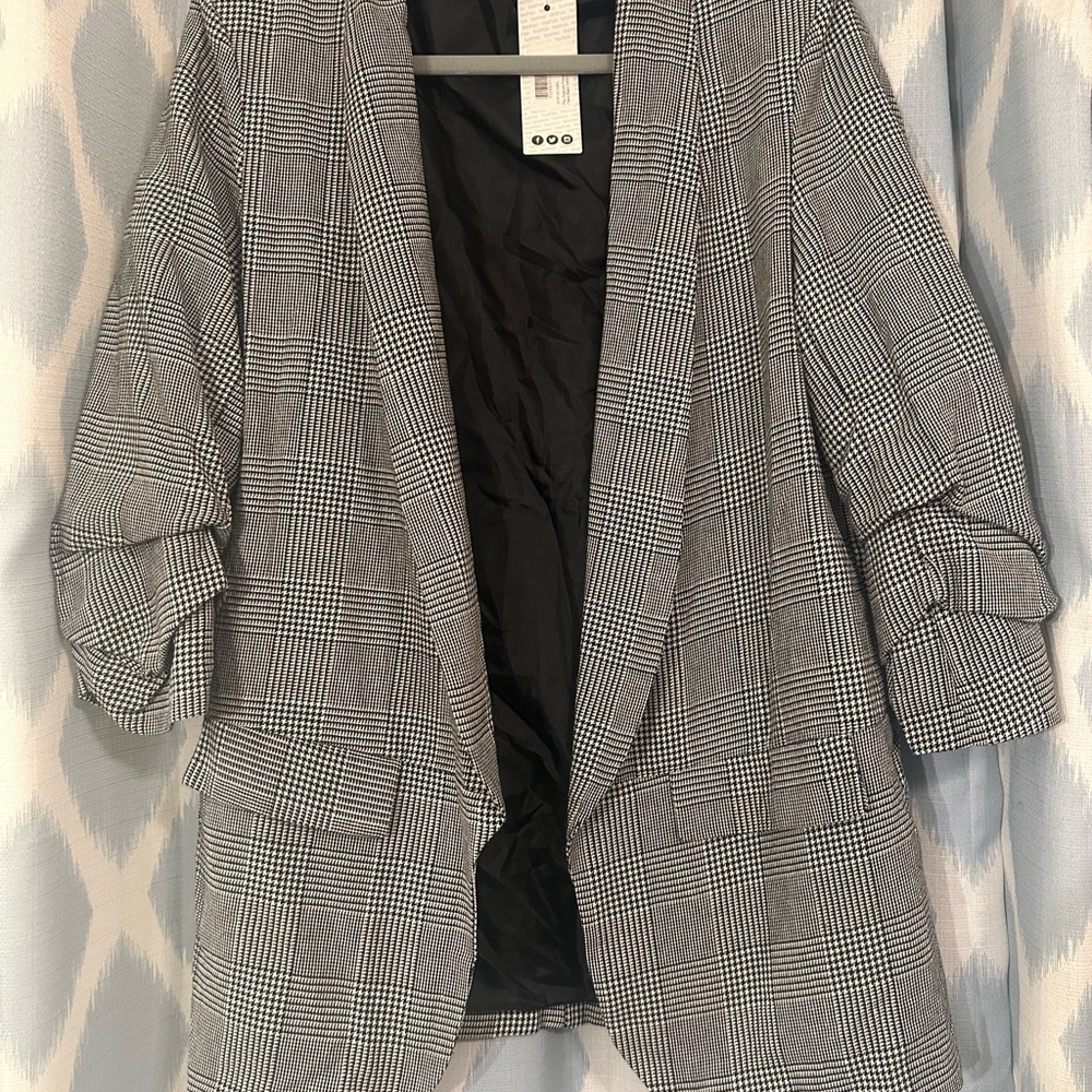 Boohoo Monochrome Checkered Blazer